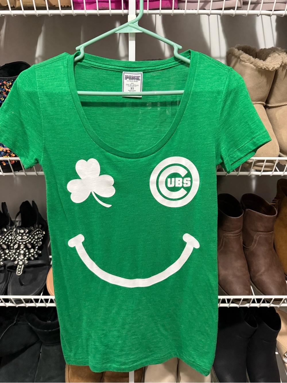 PINK Victoria's Secret Y2K Vintage Green Cubs Shamrock Smile Tee